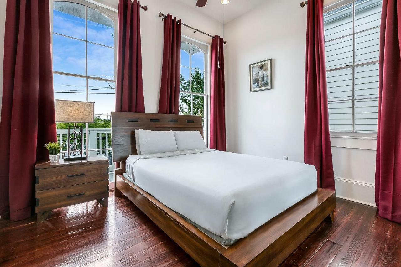 Modern 2br On Carondelet By Hosteeva * New Orleans