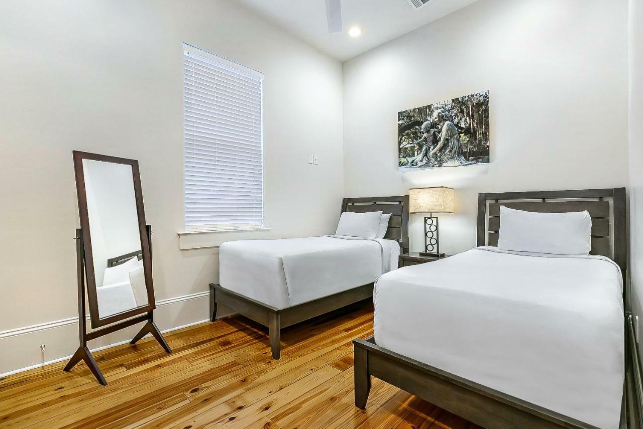 Hosteeva 3 Bedroom Close To St Charles 5 M Ride To Fq New Orleans