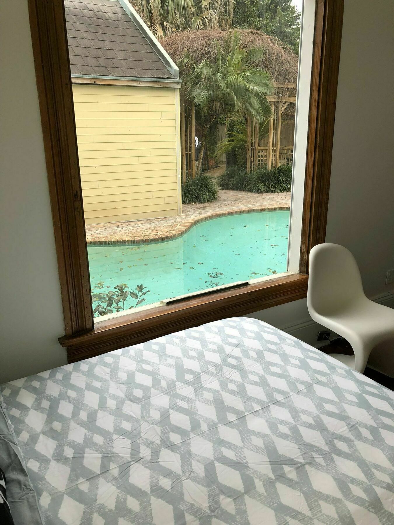 5 Bedroom - Sleeps 10! Location Next To French Quarter! Bed & Breakfast