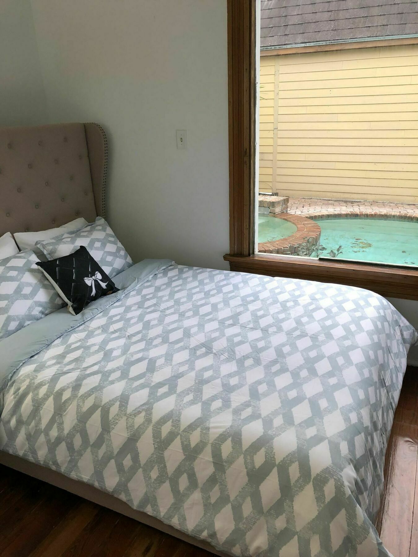 5 Bedroom - Sleeps 10! Location Next To French Quarter!