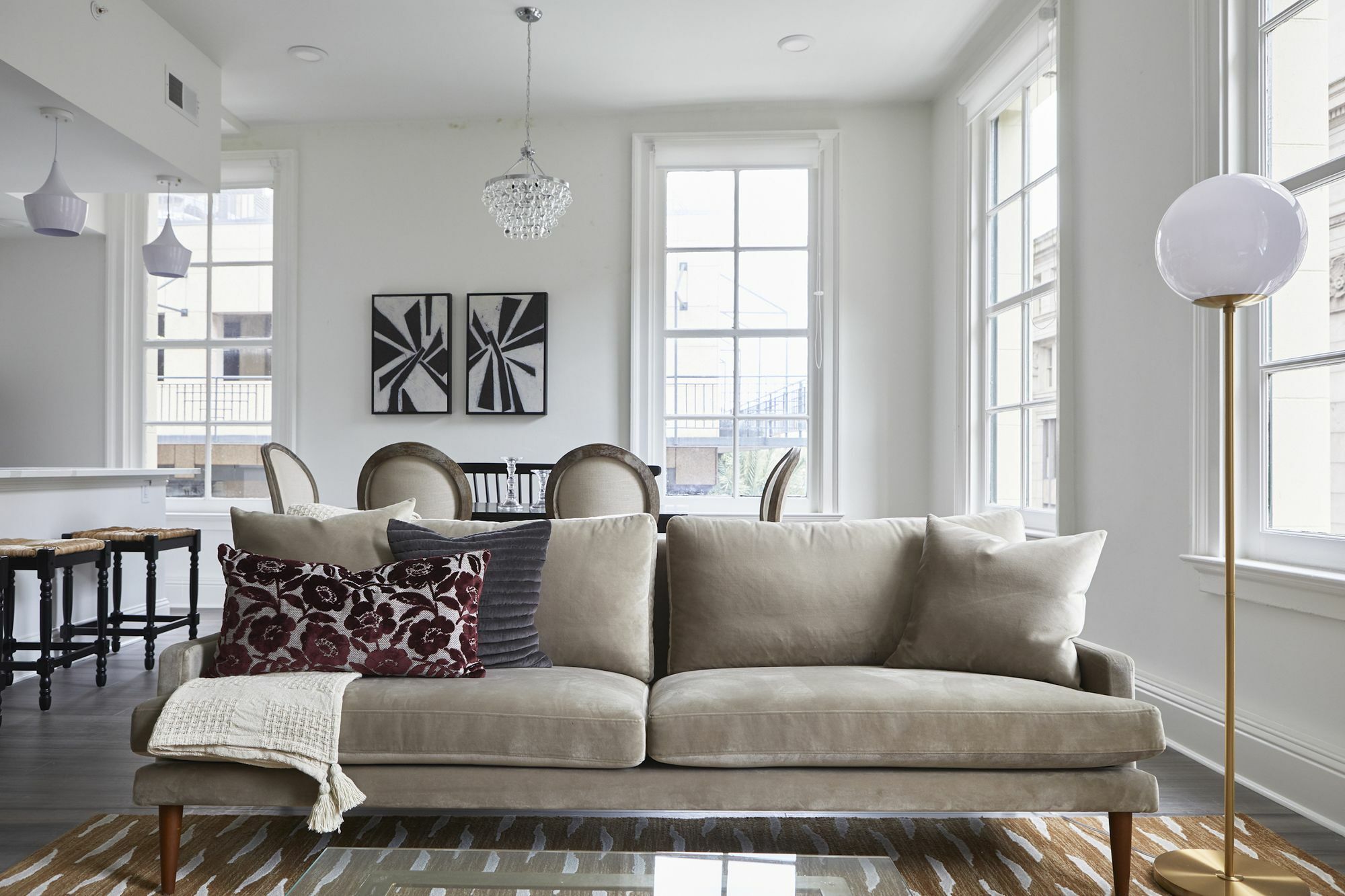 Distinctive 2br On Saint Charles Ave By Sonder New Orleans