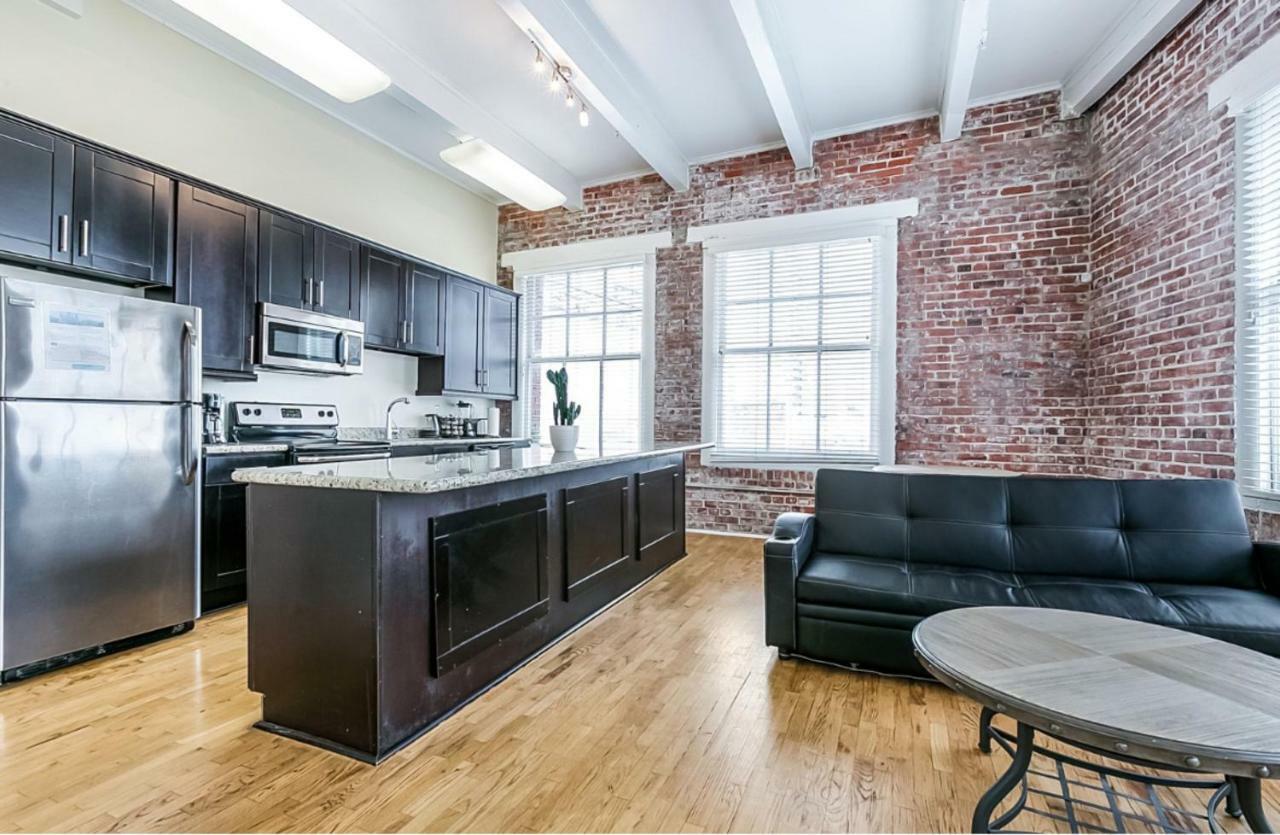 Modern Near French Quarter & Bourbon Street *