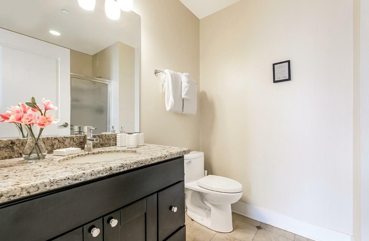 Spacious Lofts Close To French Quarter & Bourbon St. Apartment *