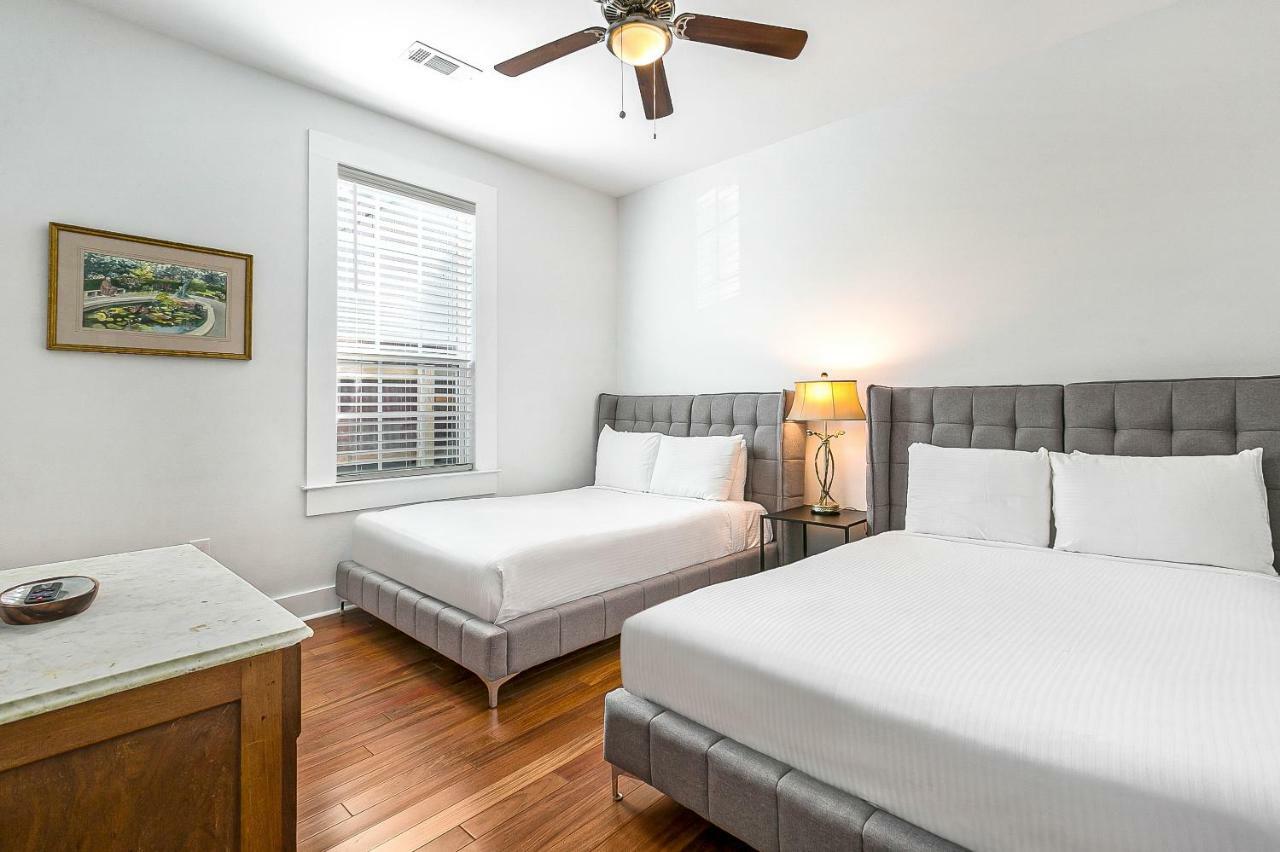 Cozy And Charming House With Luxury Amenities Holiday home