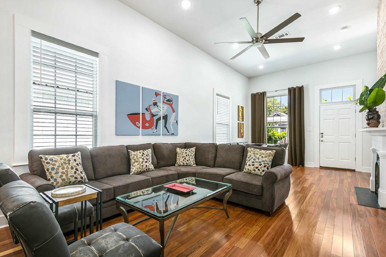 Cozy And Charming House With Luxury Amenities
