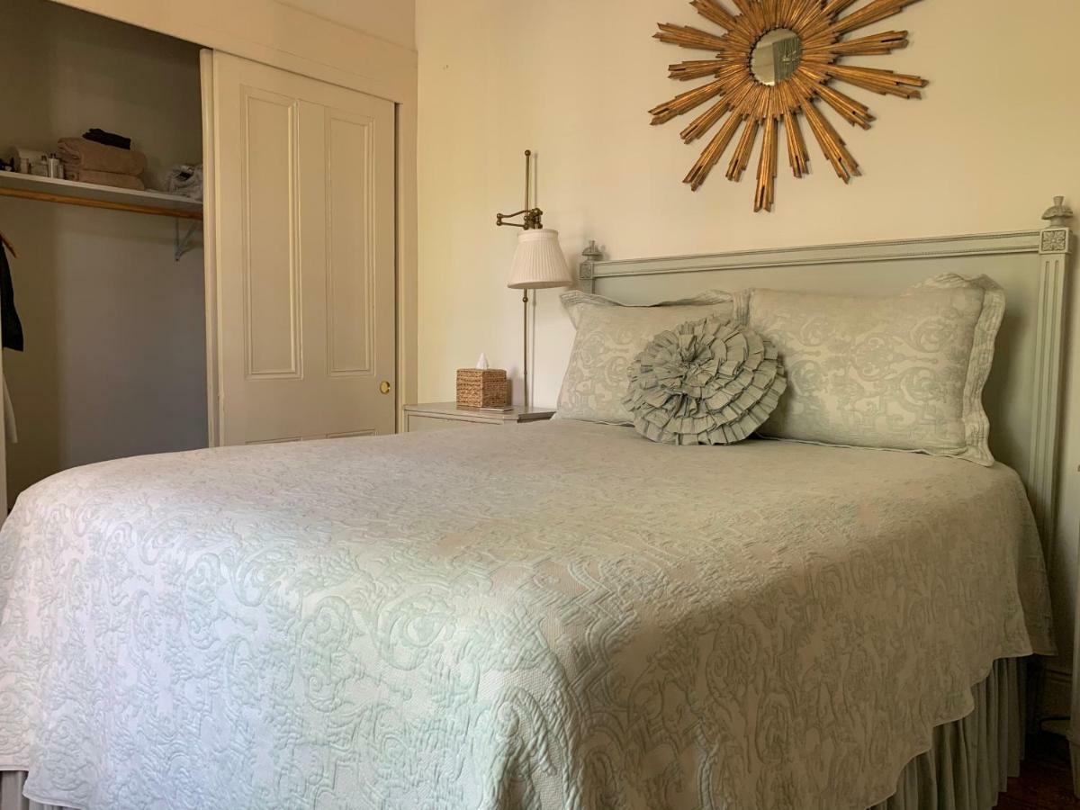 Bed & Breakfast Terrell House 3*