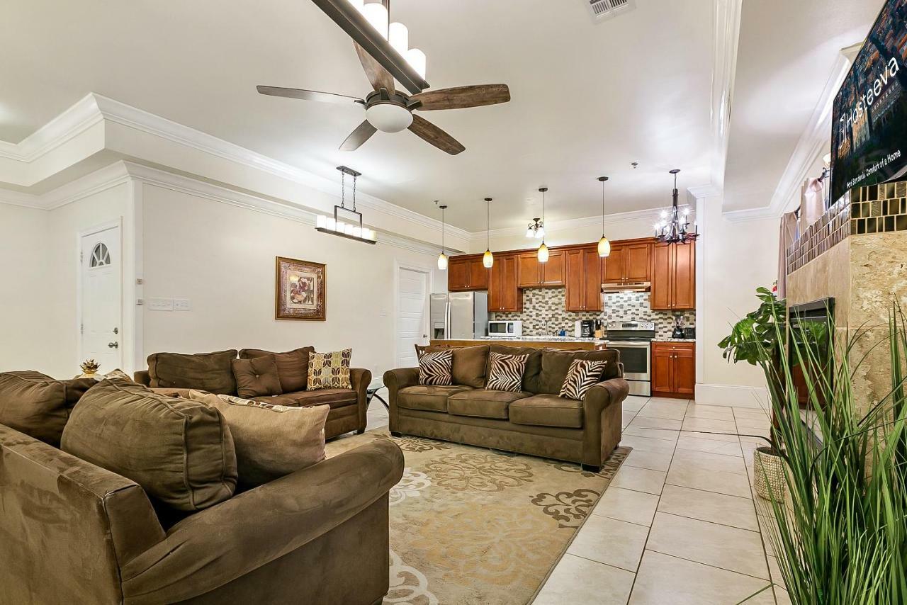 Urban With Spacious & Amenities Apartment