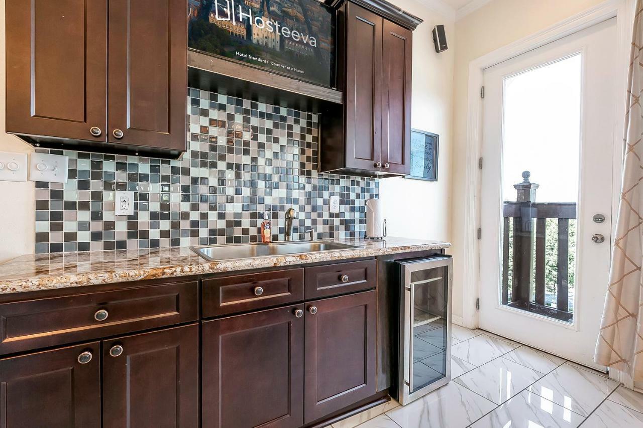 Spacious 4bd Luxury Penthouse With Balcony Apartment *