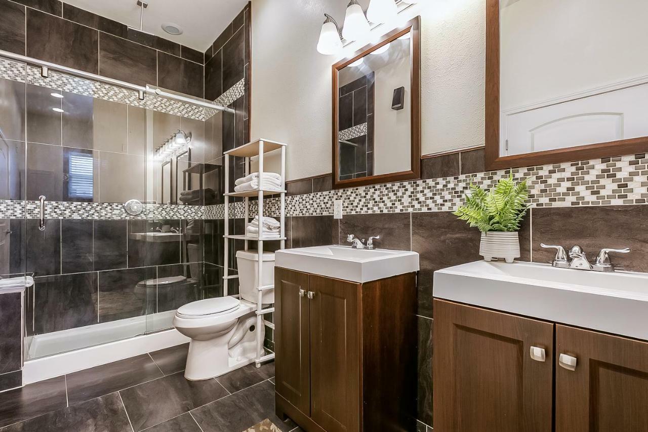 Spacious 4bd Luxury Penthouse With Balcony Apartment