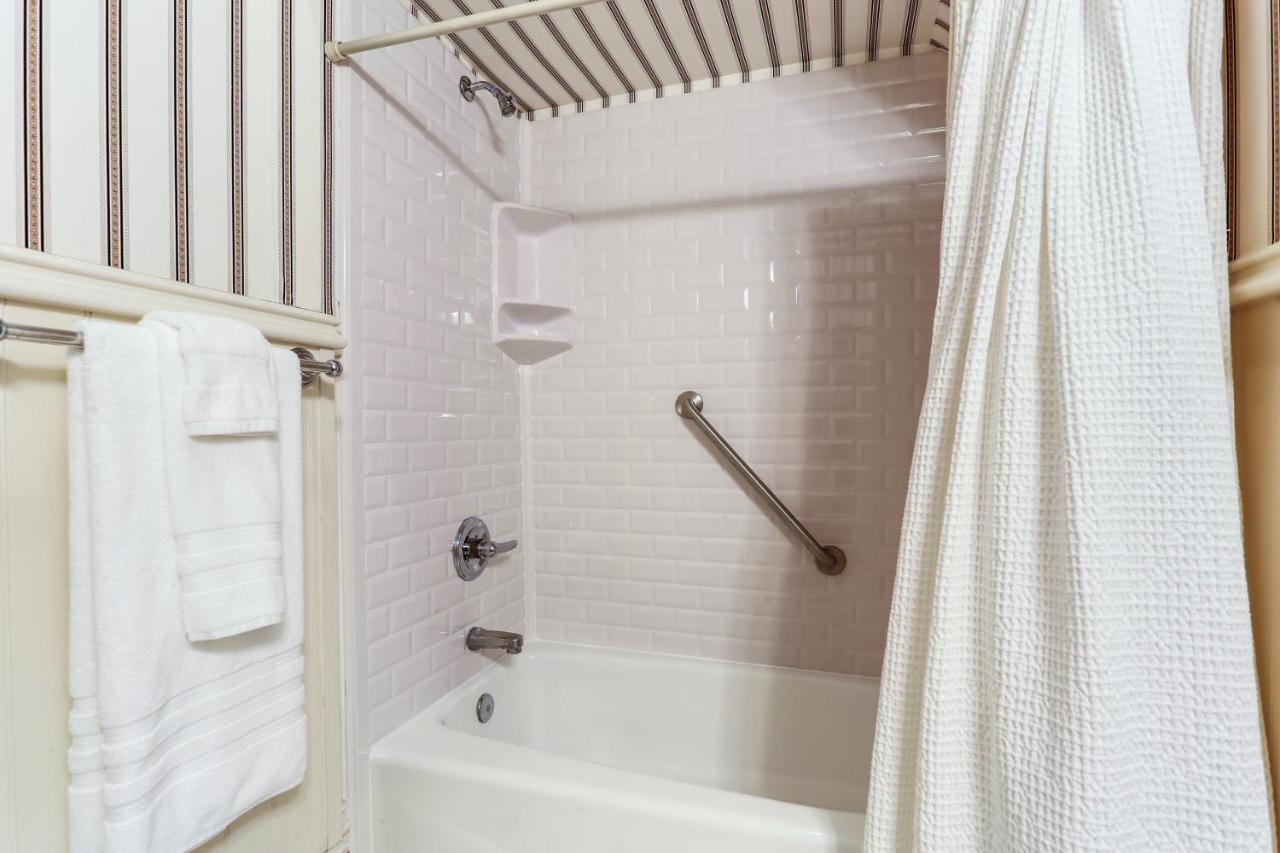 Bed & Breakfast Maison Perrier 4*