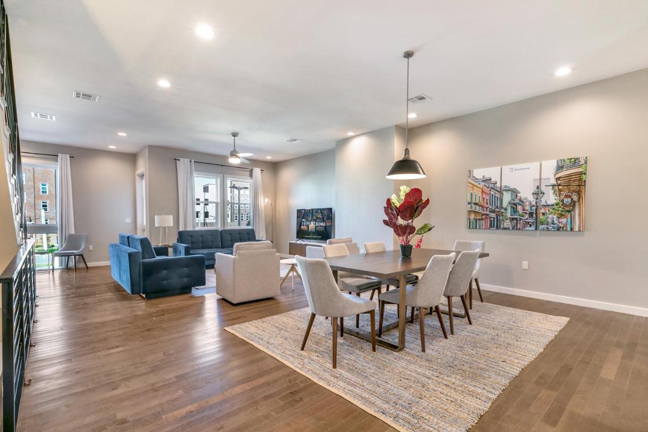 Stunning With Modern & Open Layout *