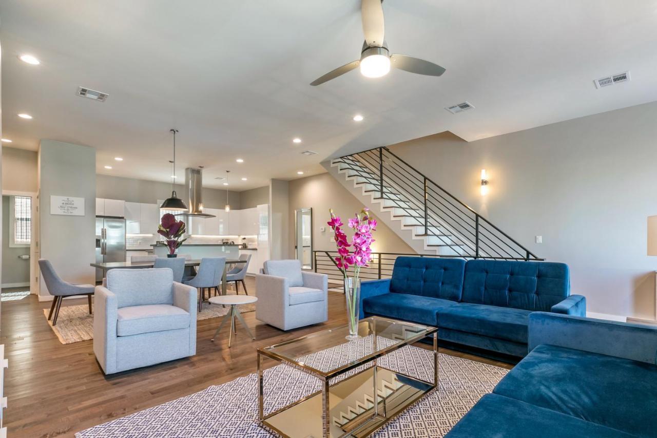 Holiday home Stunning With Modern & Open Layout
