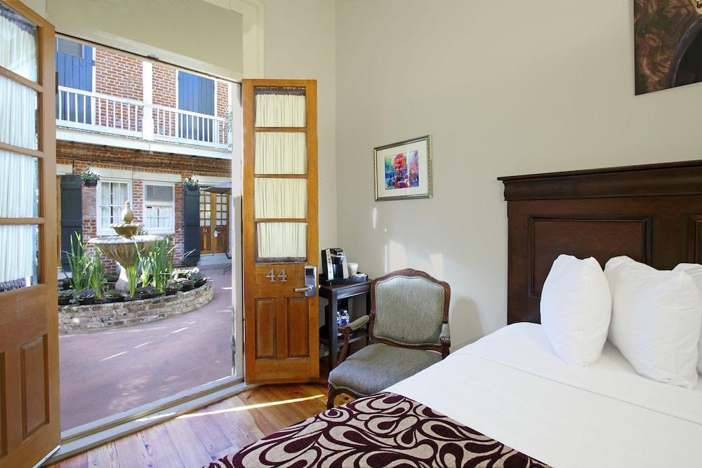 On St. Ann, A French Quarter Inn 3*