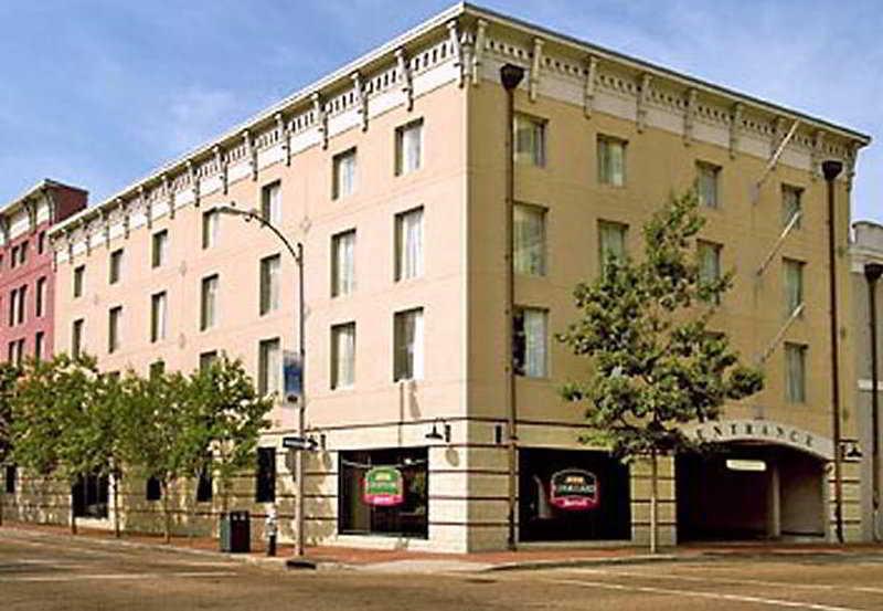 Courtyard By Marriott Warehouse Arts District Hotel New Orleans