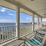 Waterfront New Orleans Home With Private Dock And Pier