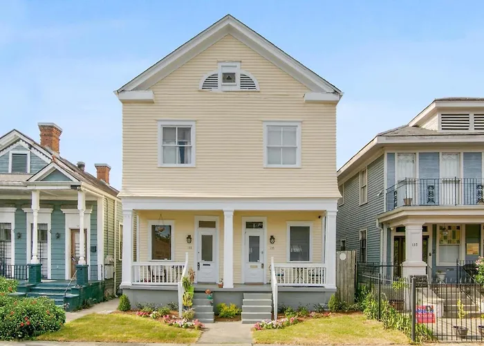 Lovely Mid City Home