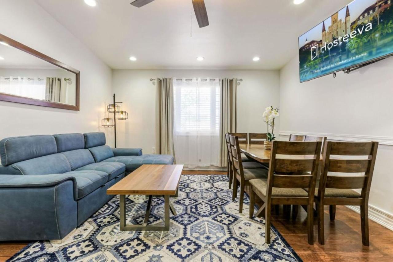 Elegant 4br In Downtown Apartment *
