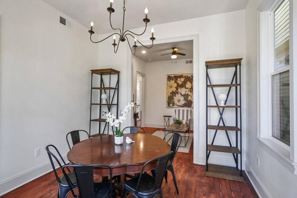 La Belle Veranda Villa- 3queenbeds/2baths Sleeps 6-8 New Orleans