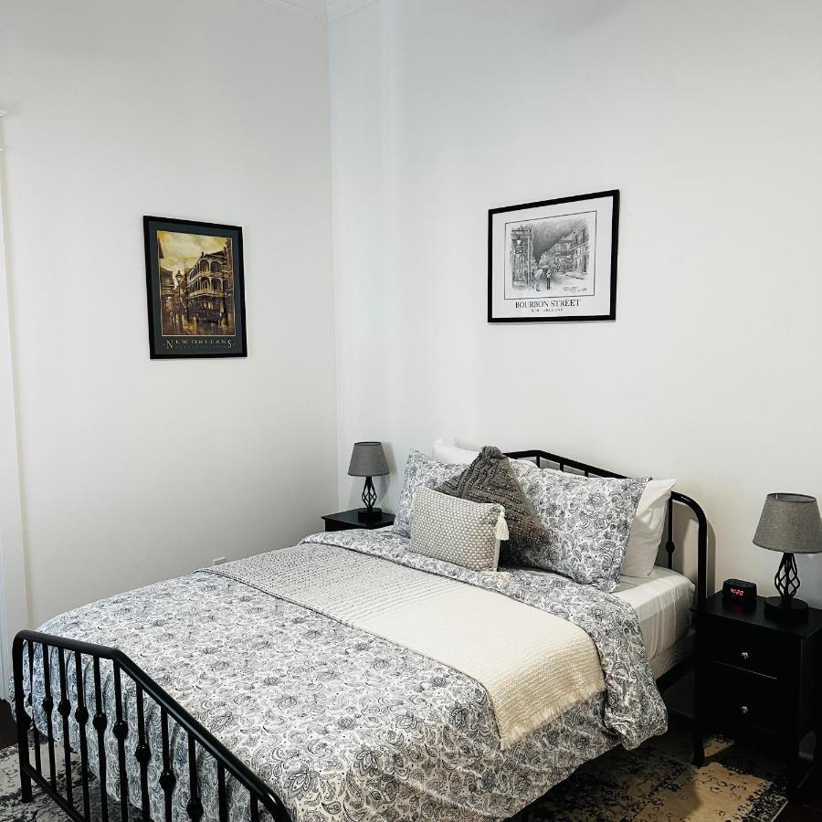 Guest house The Historic Bourbon Walk To French Quarter *