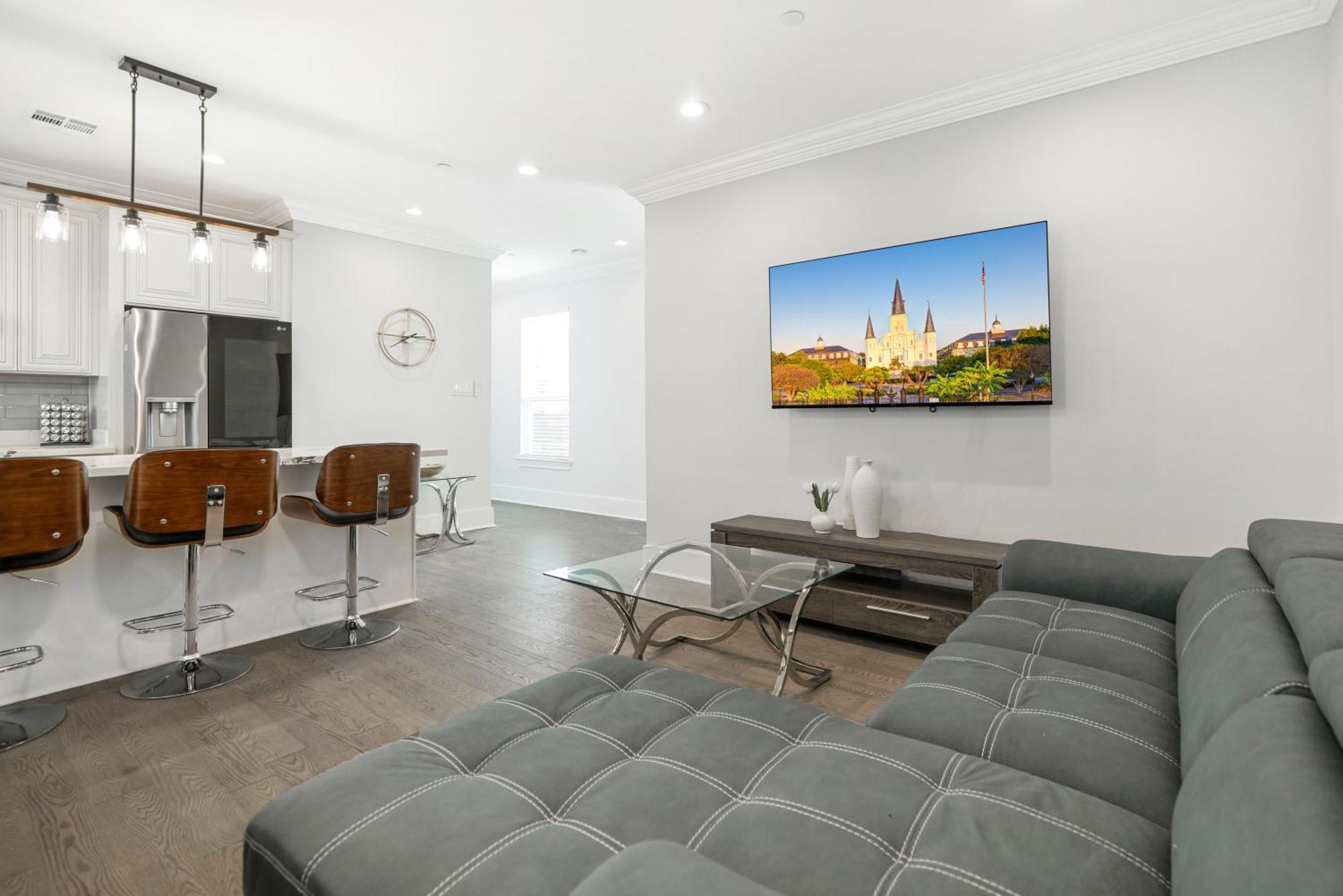 New 3-bed Luxury House