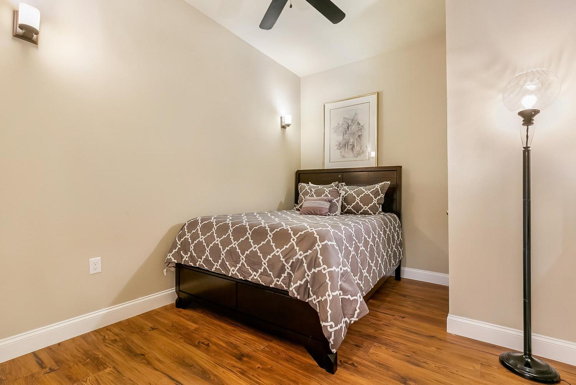 Spacious In Downtown Nola Apartment *
