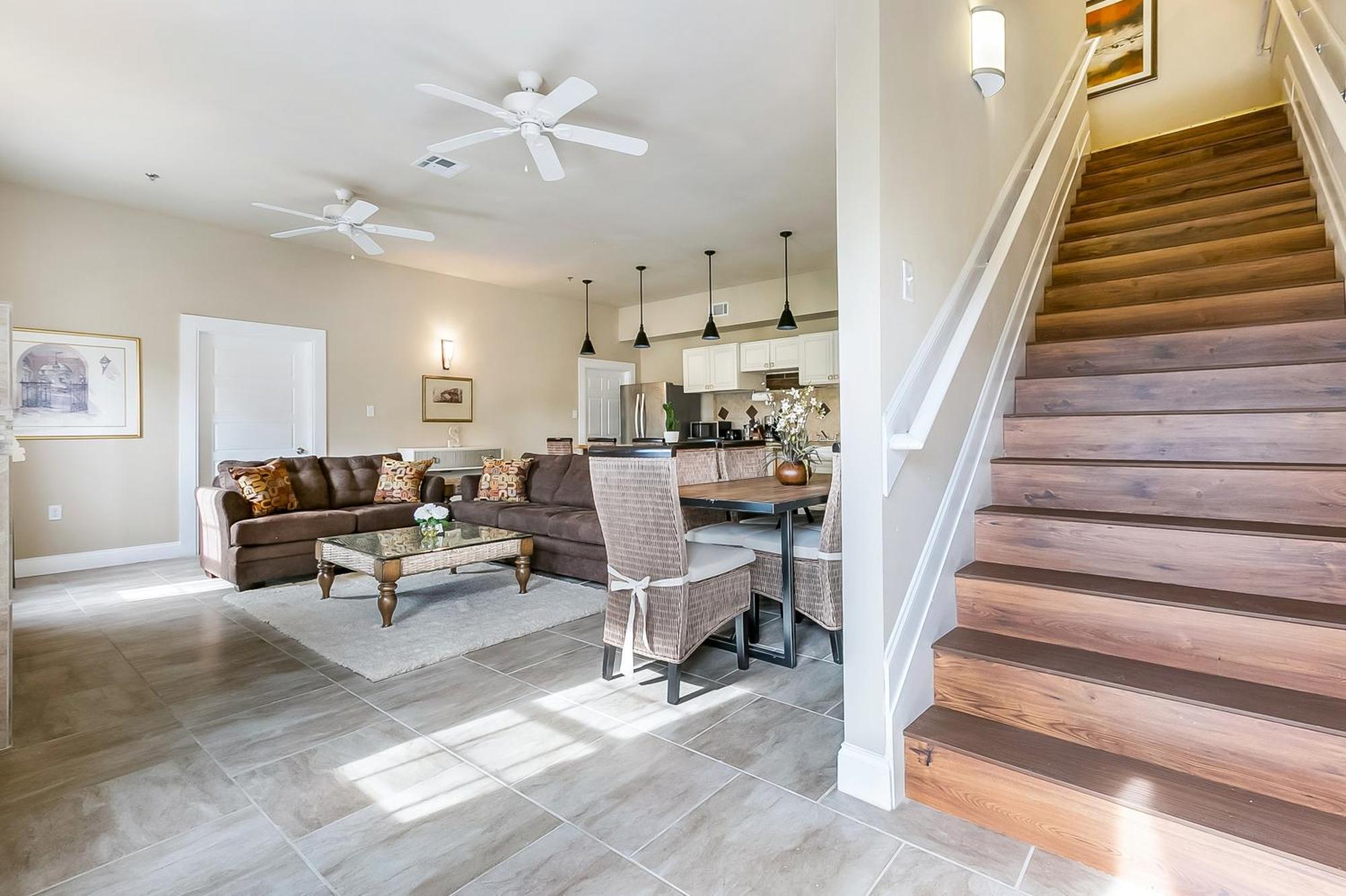 Spacious In Downtown Nola *