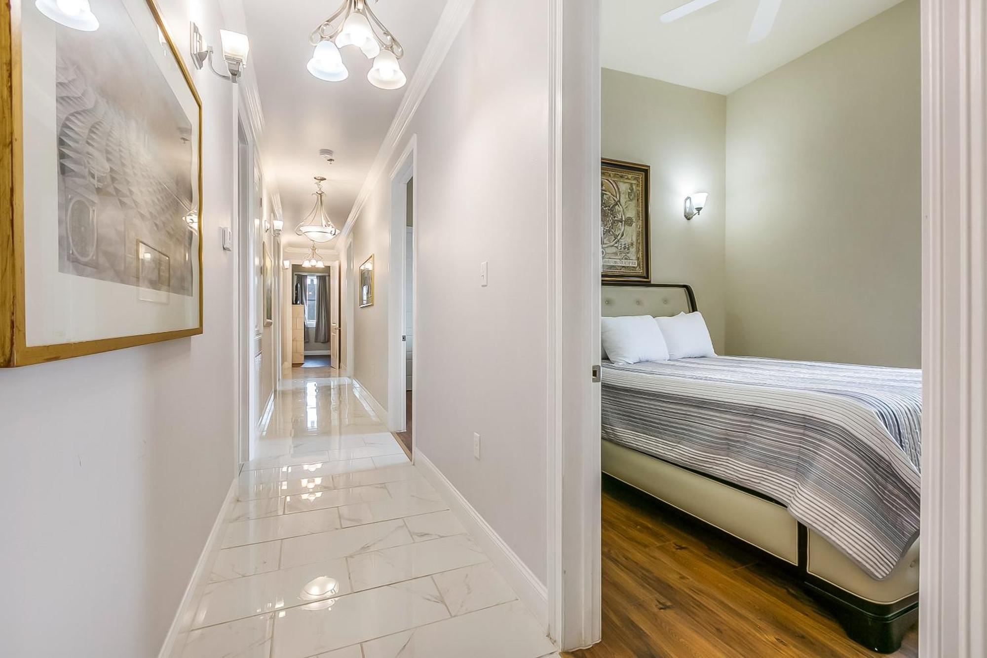 Spacious In Downtown Nola Apartment *