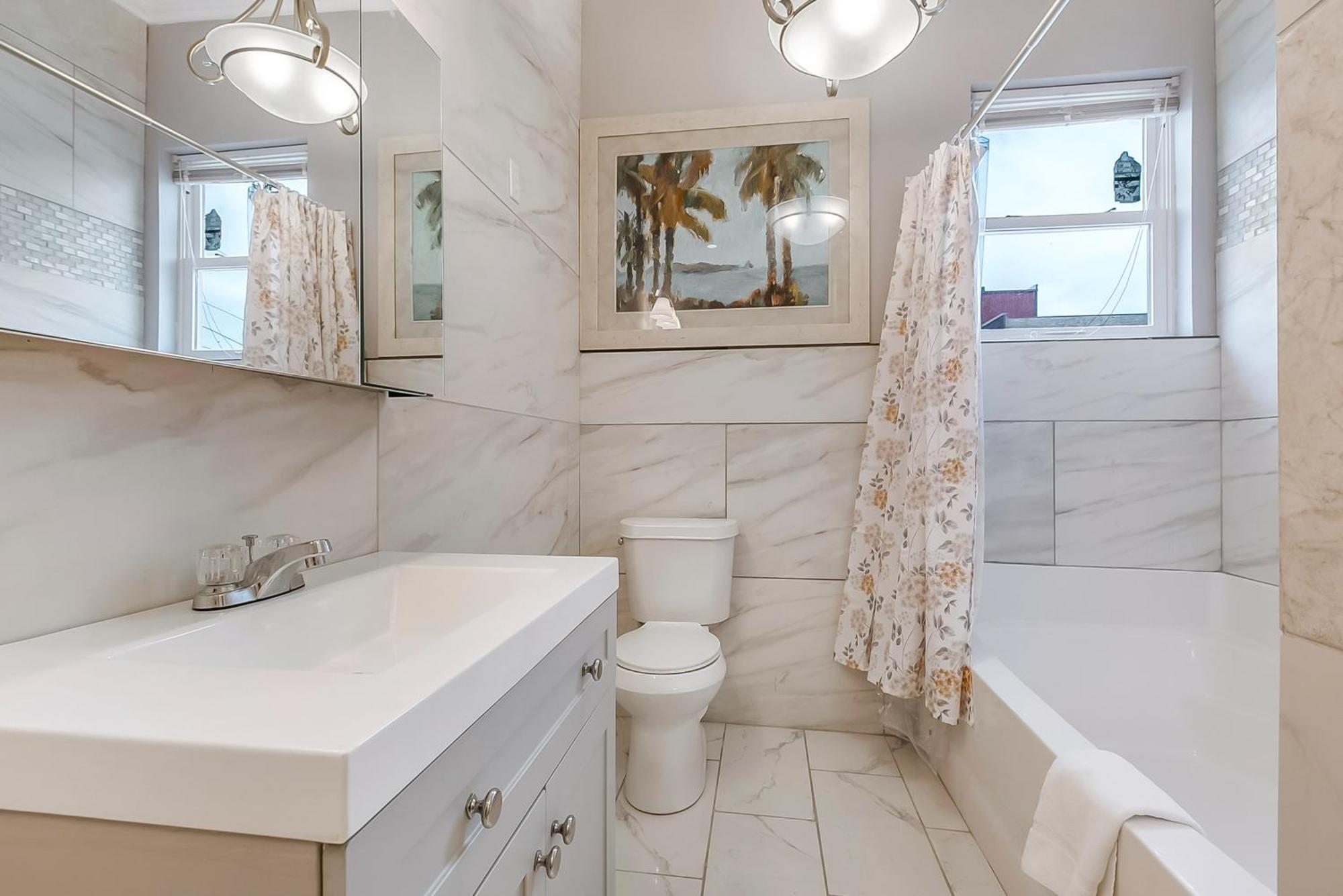 Spacious In Downtown Nola *
