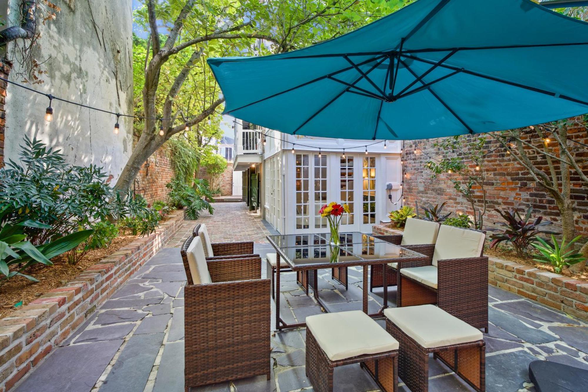 French Quarter Lanaux Mansion New Orleans
