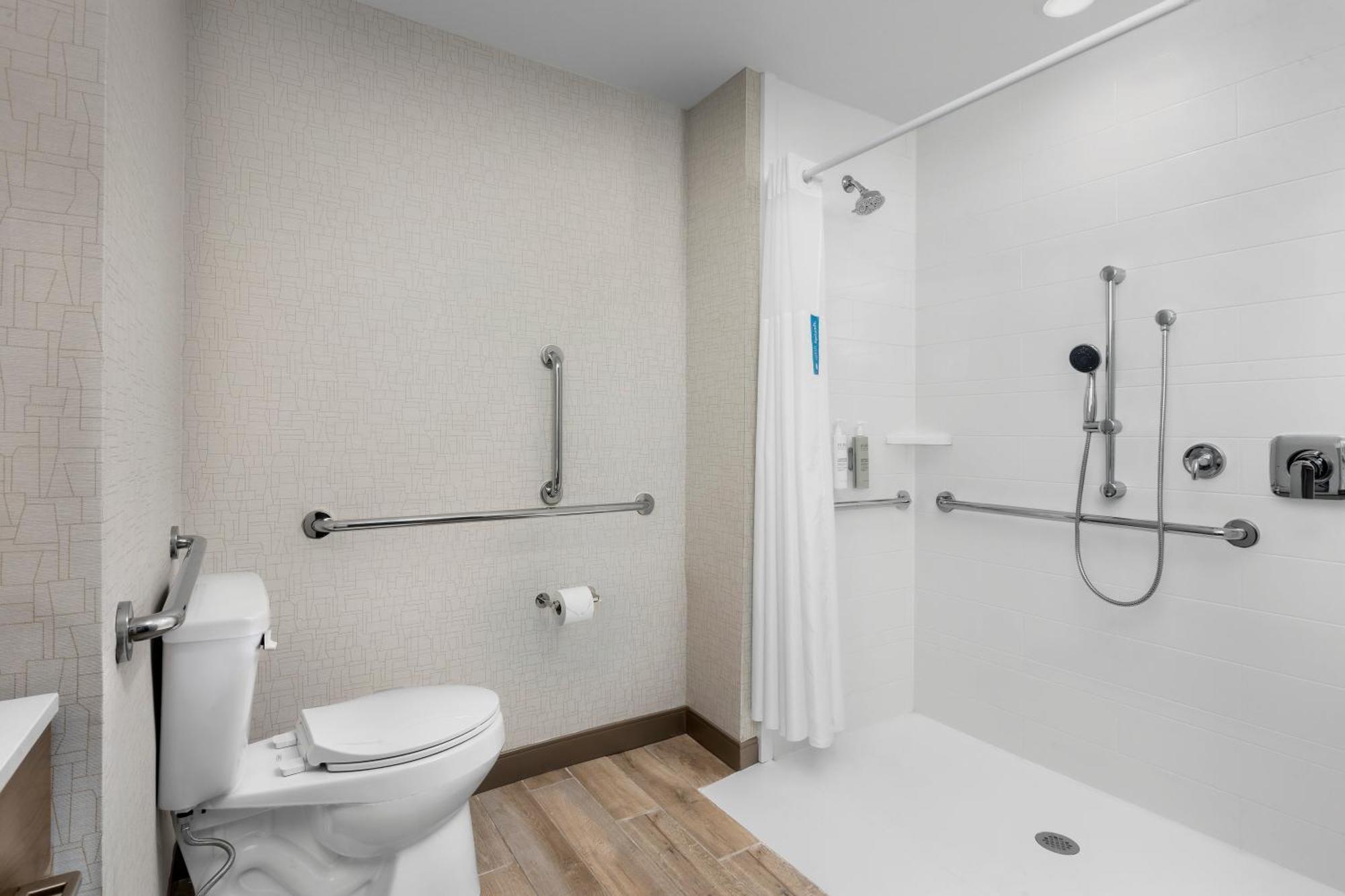 Hampton French Quarter Market Area Hotel 3*