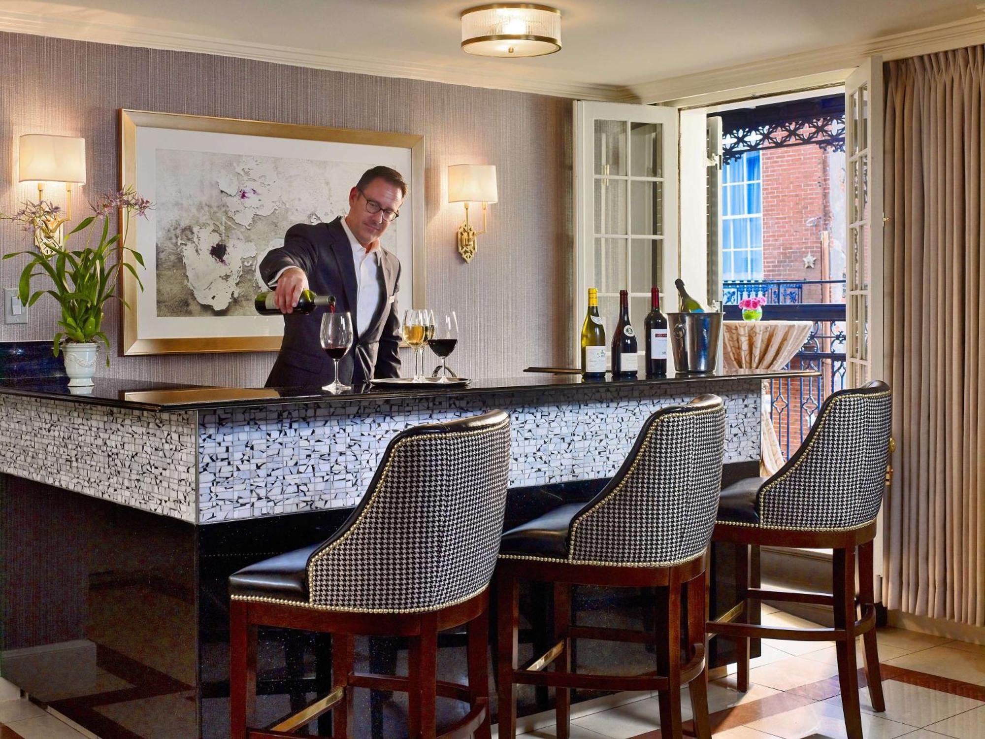 The Royal Sonesta Hotel 5*