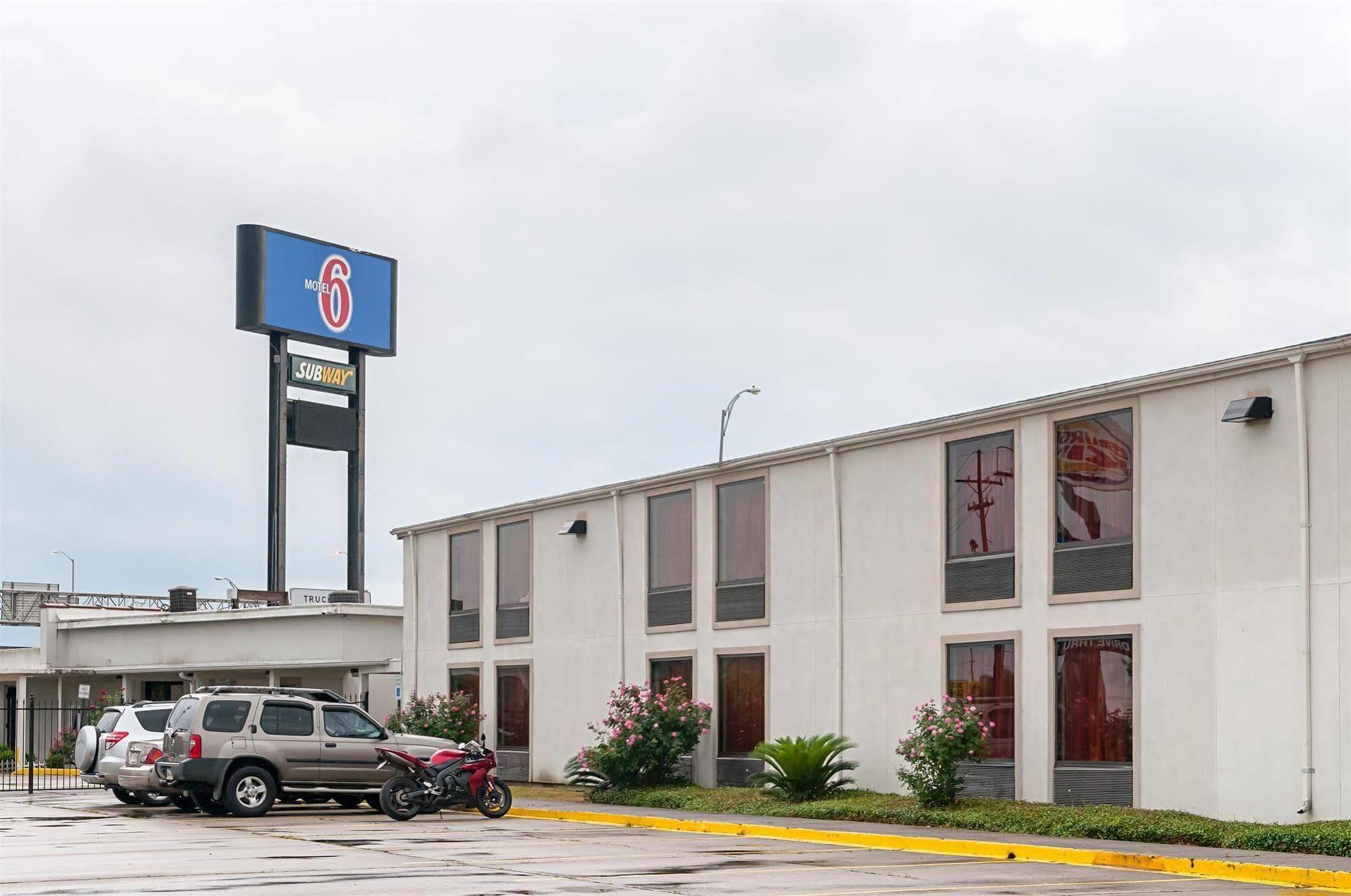 Hotel 6-new Orleans, La - Near Downtown 4*