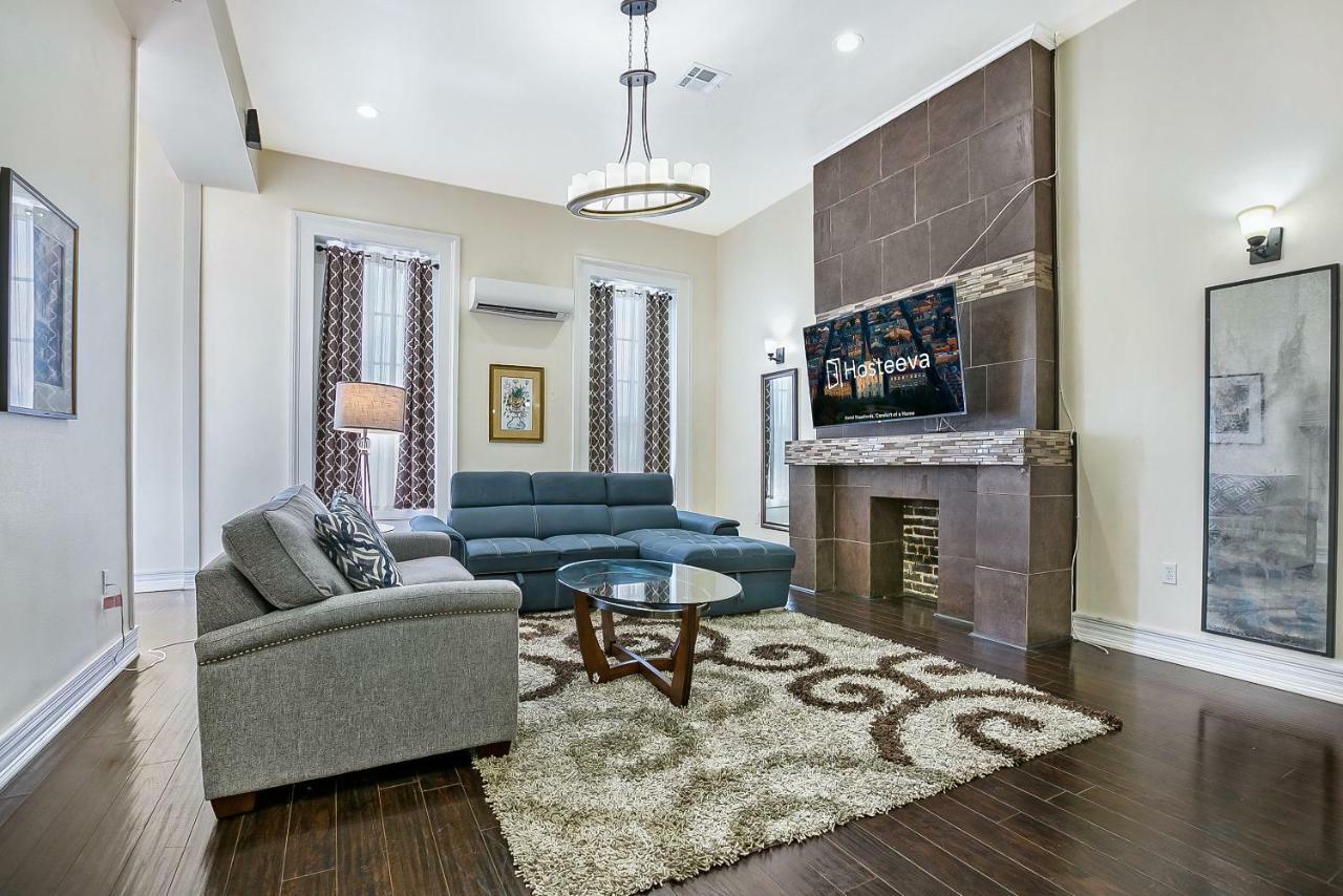Elegant 4br In Downtown Apartment *