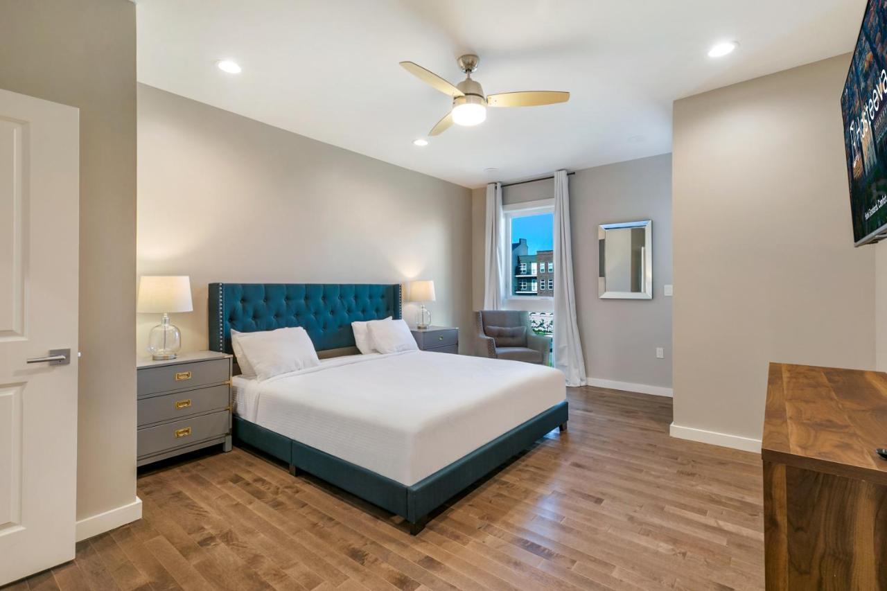 Holiday home New Construction Elegant New Orleans