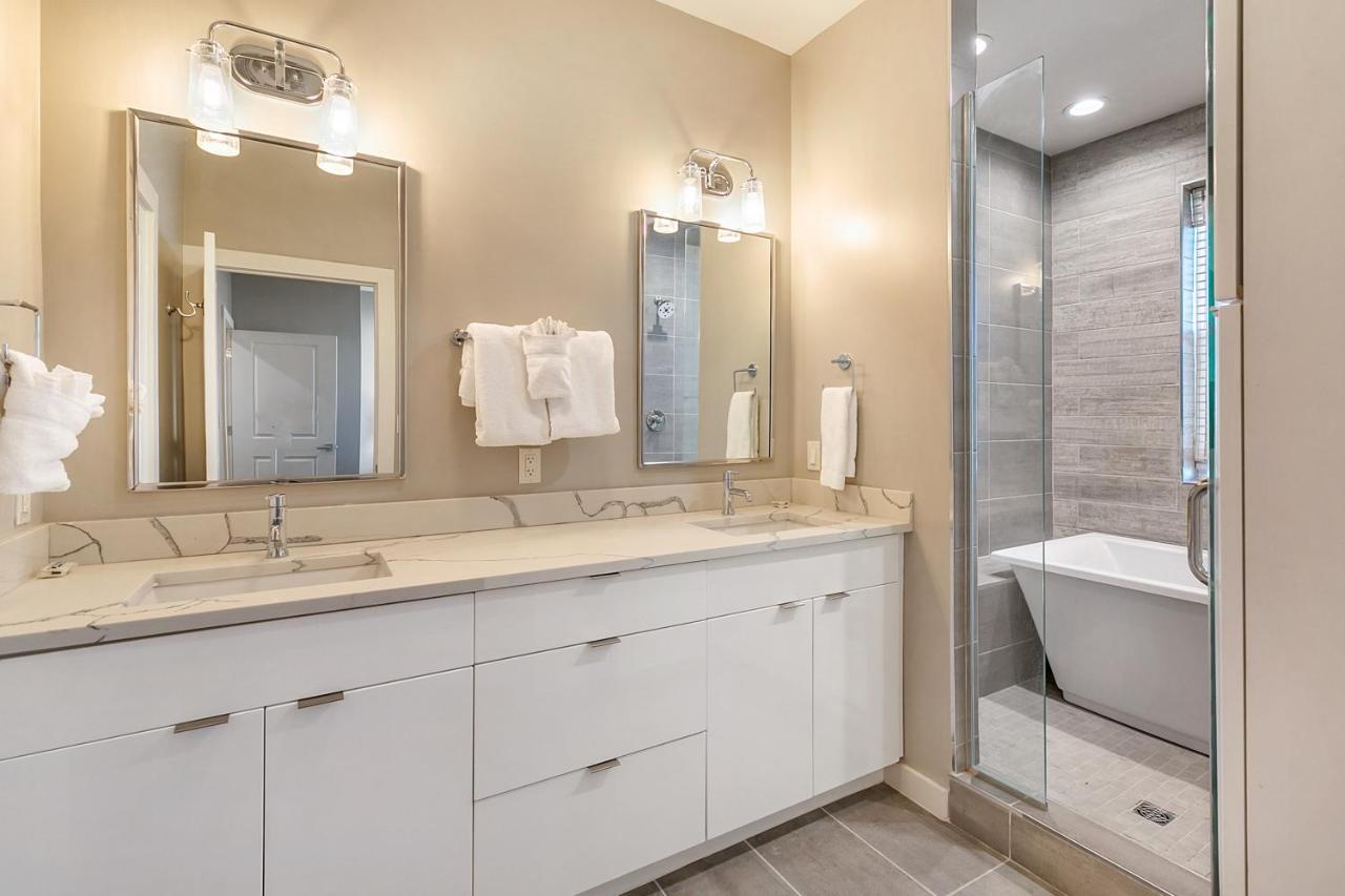 Holiday home New Construction Elegant