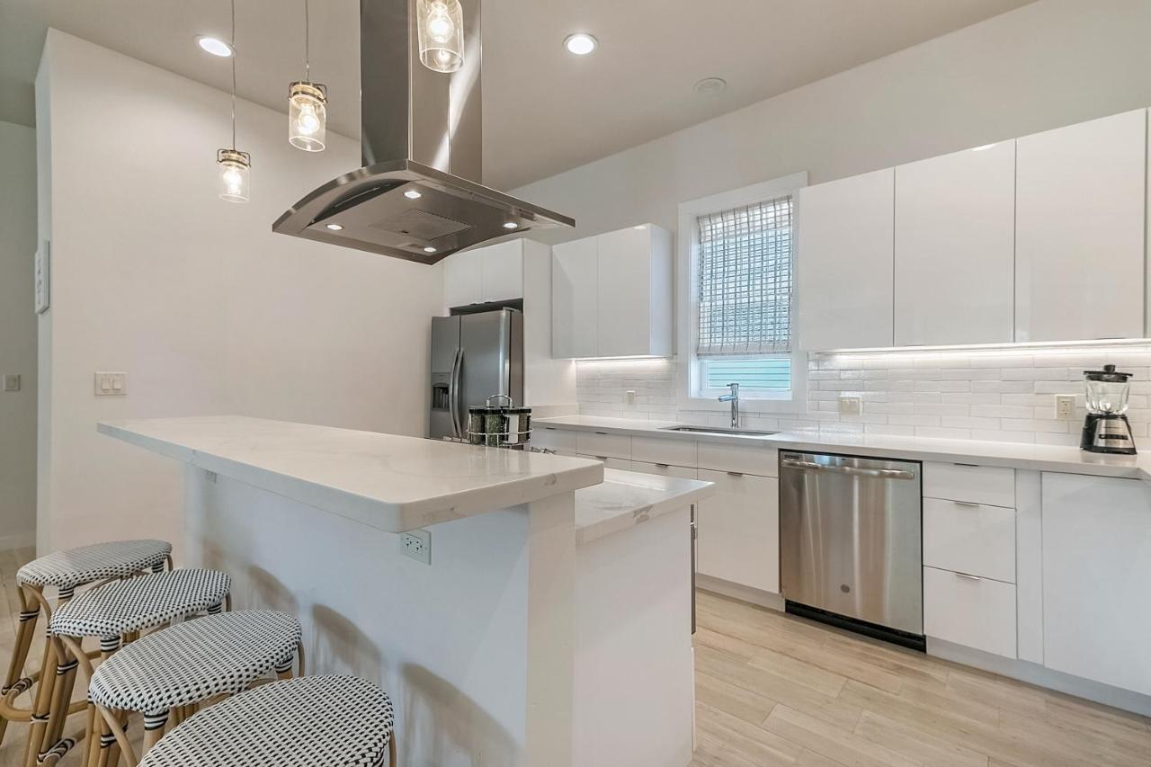 New Construction Elegant Holiday home New Orleans
