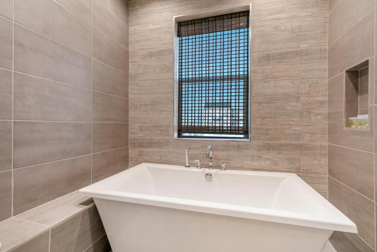 New Construction Elegant *