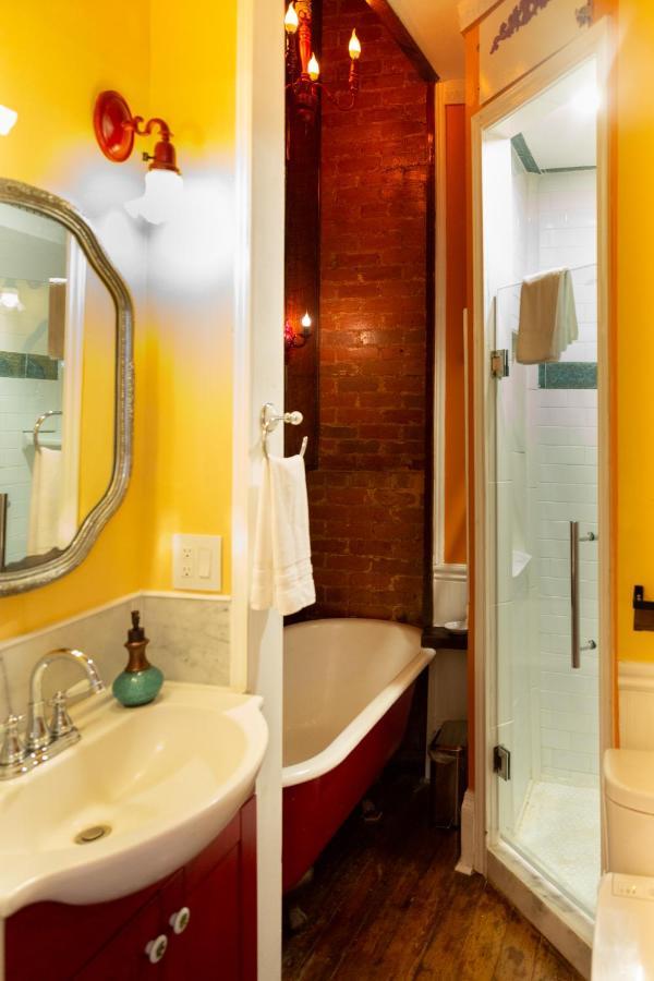Inn The Blue60 Marigny Inn 3*
