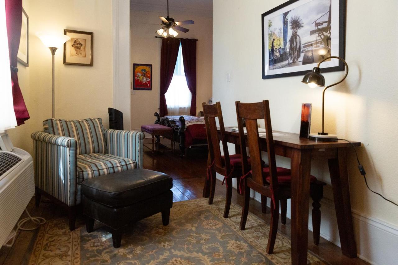 Inn The Blue60 Marigny Inn 3*