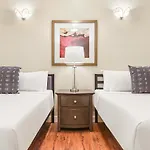 Fully-Furnished 4Br Condo Near Fq