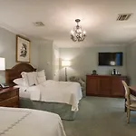 Bienville House Hotel