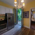 Villas De Frenchmen