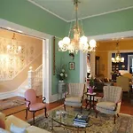 Five Continents Bed And Breakfast
