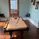 Chilled Pad 2 Blocks From The French Quarters