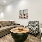 1 And 2 Bedroom Private Condos Steps Away From French Quarter
