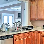 Waterfront Villa 23 Miles To Downtown New Orleans
