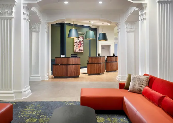 Courtyard By Marriott New Orleans French Quarter/Iberville