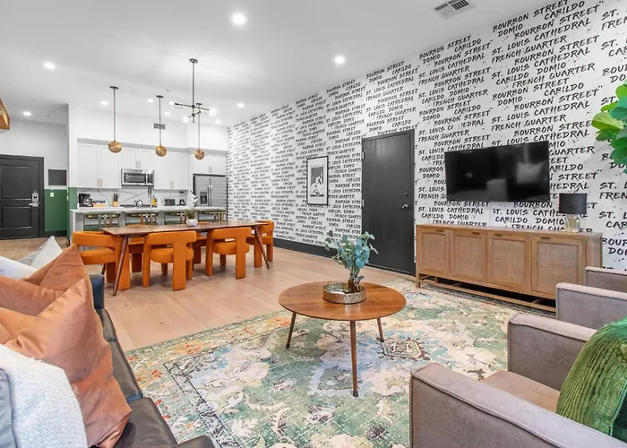 Spacious 2Br Downtown Walk To Superdome French Quarter