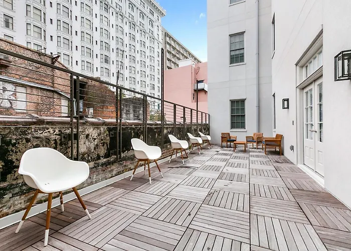 1 And 2 Bedroom Private Condos Steps Away From French Quarter