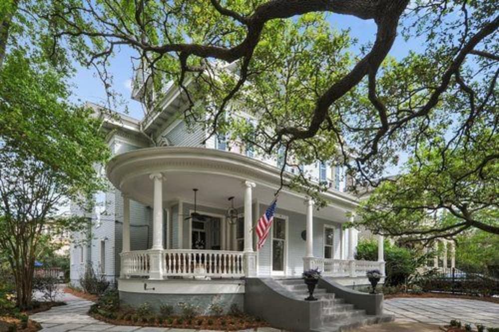 Sully Mansion Hotel